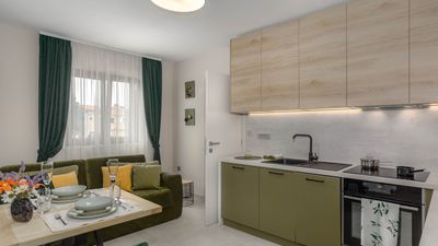 Stilvolle Ferienwohnung Olivia mit Meerblick in ruhiger Lage auf Krk