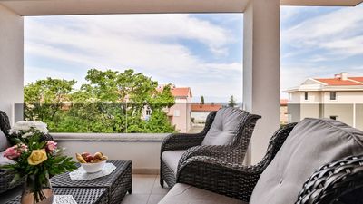 Modern Apartment Nina with sea view