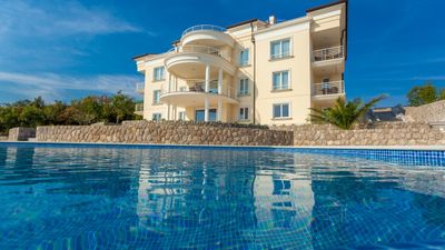 Luxus-Ferienwohnung Tunera 1 in der Villa am Meer auf Krk