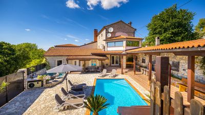 Villa Antoli is an ideal holiday home with pool for families