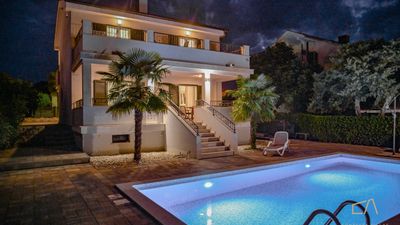 Moderne Villa Christian mit Pool und Sauna