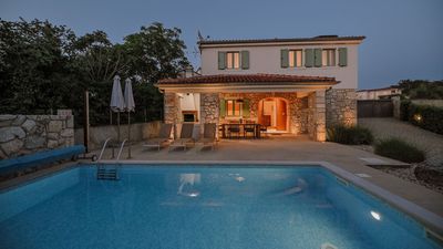 Villa Štala - Elegant Family Retreat in Malinska, Krk