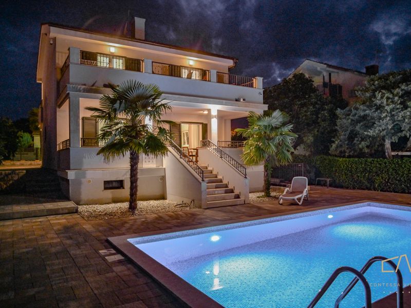 Modern Villa Christian with private pool, sauna and jacuzzi