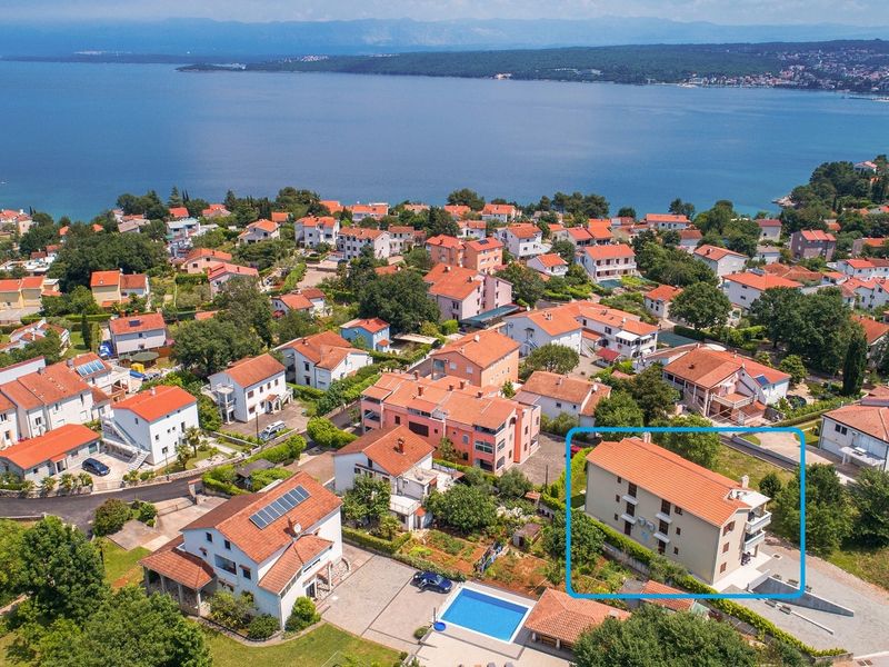 Moderan apartman Mike 2 pun svjetla u vili na Krku