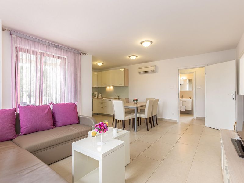 Moderne Ferienwohnung Mike 3 in der Villa in ruhiger Lage auf Krk