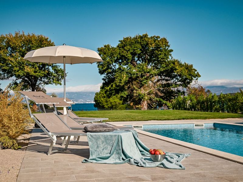 Apartman Blue Sea s pogledom na more i bazenom