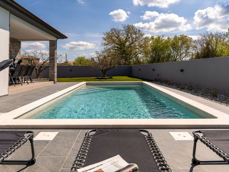 Villa Barbara – A Tranquil Holiday Villa with Pool & Garden
