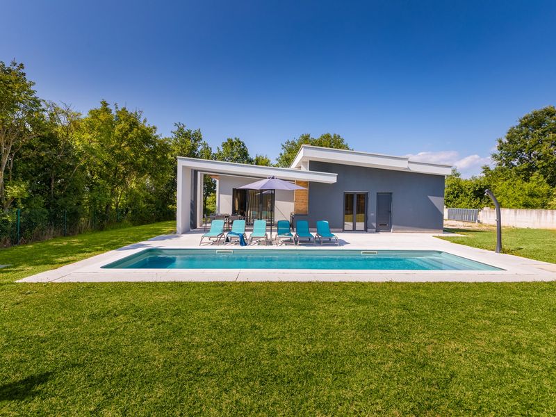 Villa Mariva - beautiful modern built villa with private pool