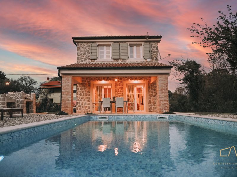 Bezaubernde Villa Pepina mit rustikalem Hauch und Pool auf Krk