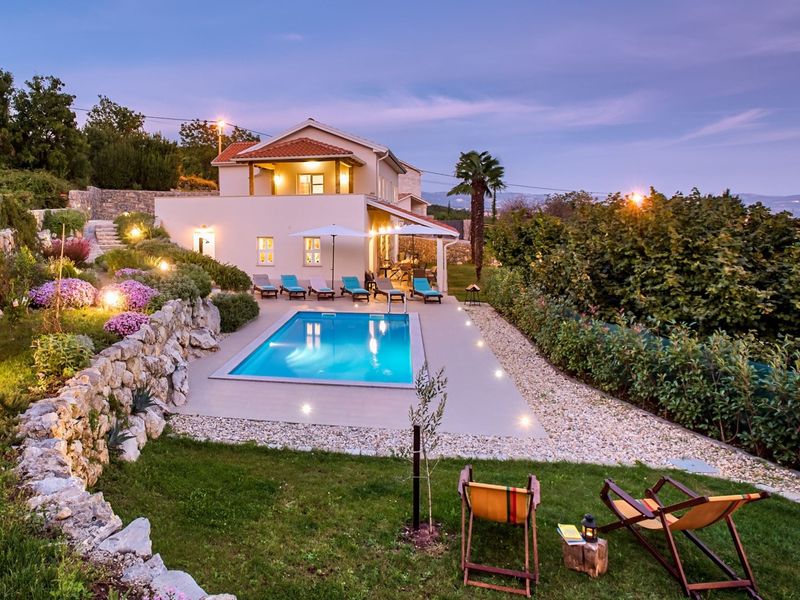Villa Pia - vila blizu mora, s privatnim bazenom i prekrasnim pogledom na more