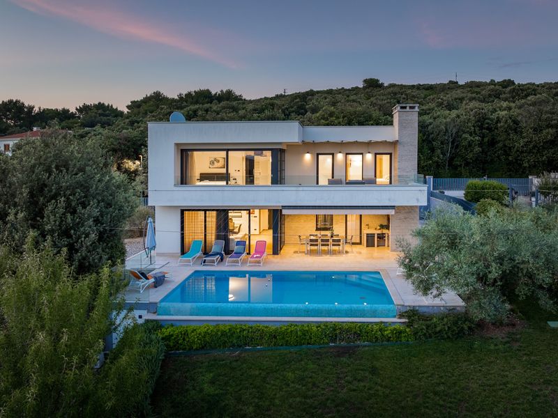 Villa Sara - Luxurious villa with private pool and sauna, near the beach in Vrsar