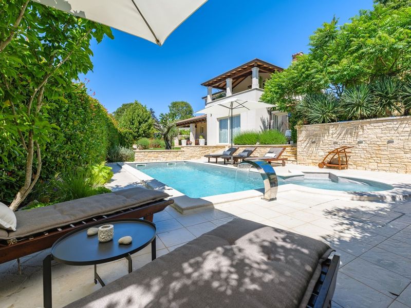 Villa Vidova - lovely villa with private pool