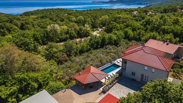 Villa Petra with private pool