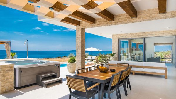 Moderna Plant Villas s grijanim bazenom