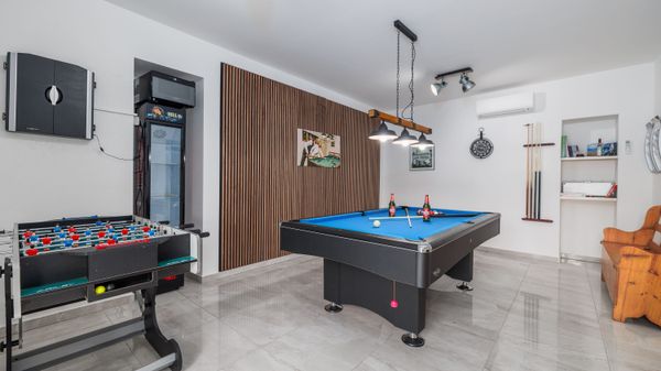Spacious villa Ivy with an outdoor pool in a quiet area on Krk