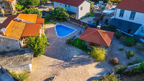 Family holiday house Nada