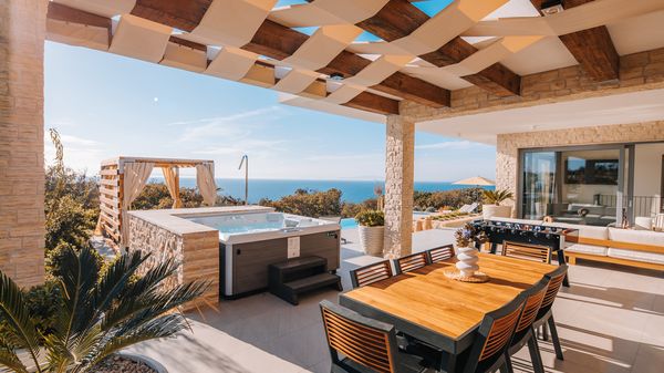 Luxury Plant Villa with the pool and seaview