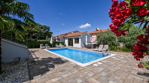 Modern Villa Christian with private pool, sauna and jacuzzi