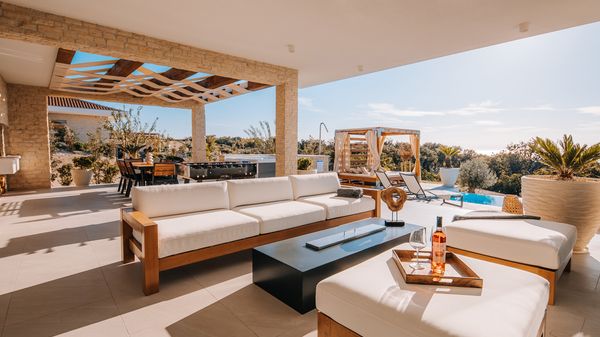 Moderna Plant Villas s grijanim bazenom