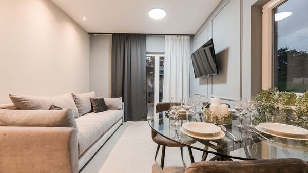 Moderne Ferienwohnung Lacrima 1 in der Villa mit Pool auf Krk