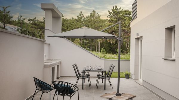 Moderne Ferienwohnung Lacrima 1 in der Villa mit Pool auf Krk