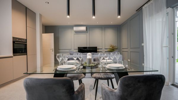 Moderan apartman Lacrima 2 u vili s bazenom na otoku Krku