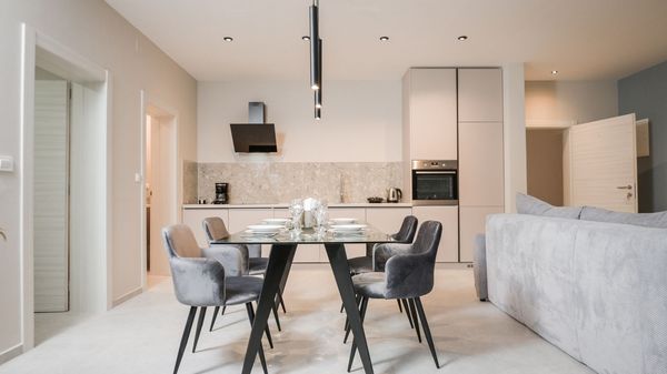 Moderan apartman Lacrima 2 u vili s bazenom na otoku Krku