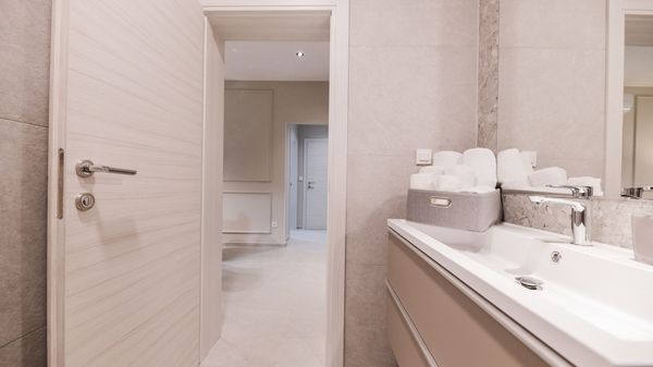 Moderne Ferienwohnung Lacrima 3 in der Villa mit Pool auf Krk