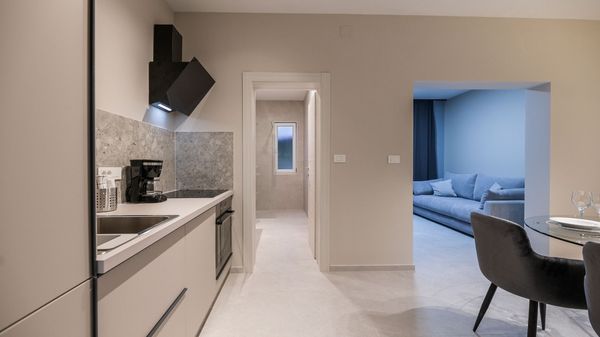 Moderne Ferienwohnung Lacrima 3 in der Villa mit Pool auf Krk
