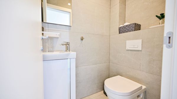 Apartman Lena 1 s pogledom na more i bazenom