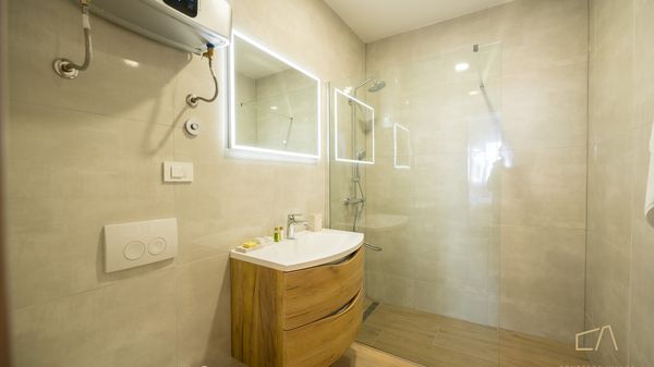 Premium apartment Loma 4 with a pool and garden on Krk