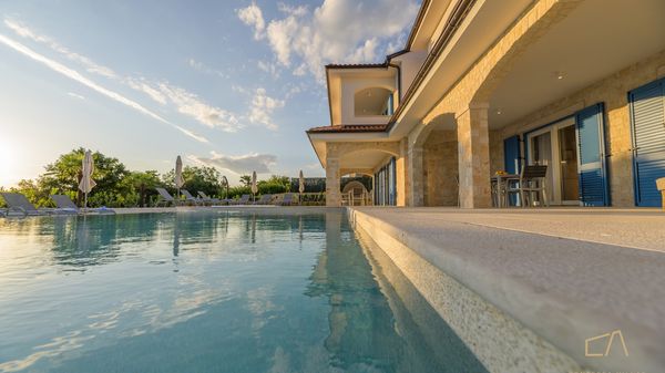 Premium apartment Loma 4 with a pool and garden on Krk