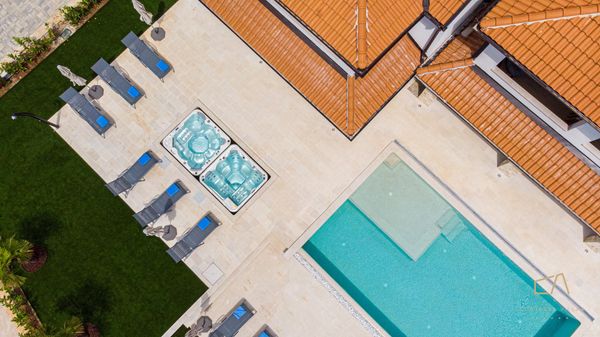 Premium apartment Loma 4 with a pool and garden on Krk