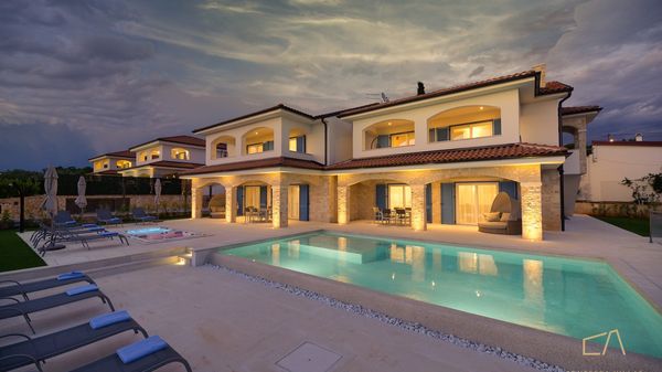 Premium apartment Loma 4 with a pool and garden on Krk