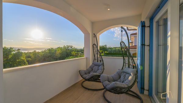 Premium apartment Loma 3 with a pool and garden on Krk