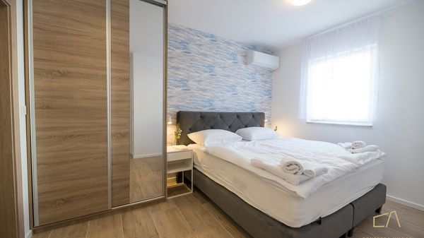 Ekskluzivan apartman Loma 2 s bazenom i vrtom na otoku Krku