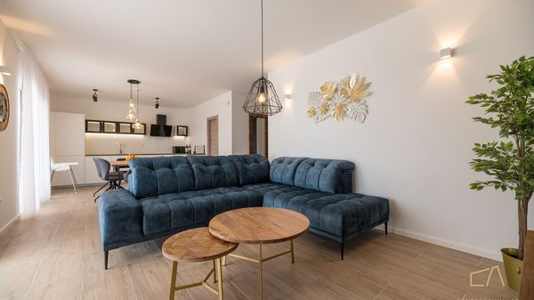 Ekskluzivan apartman Loma 2 s bazenom i vrtom na otoku Krku