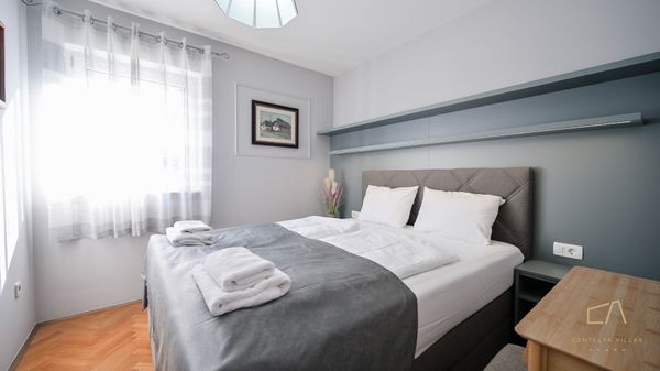 Apartment Maris with sea view