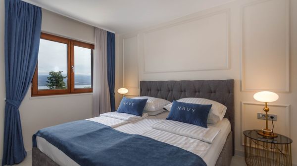 Elegantan apartman Navy s pogledom na more u mirnom selu na Krku