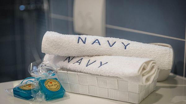 Elegantan apartman Navy s pogledom na more u mirnom selu na Krku