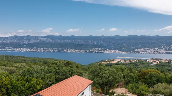 Elegantan apartman Navy s pogledom na more u mirnom selu na Krku