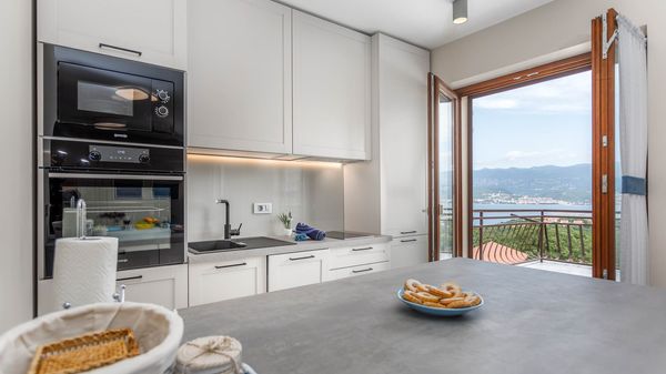 Elegantan apartman Navy s pogledom na more u mirnom selu na Krku