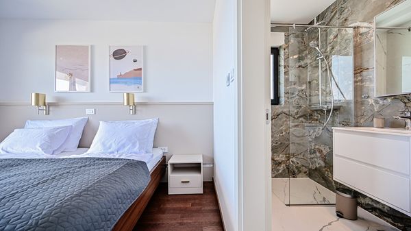 Luksuzan apartman Stone Flower s privatnim bazenom