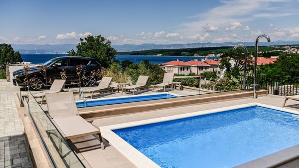 Luksuzan apartman Stone Flower s privatnim bazenom