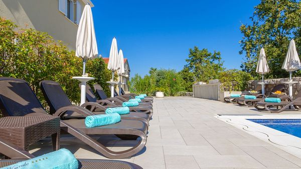 Stilvolle Ferienwohnung Mande 2 in der Villa am Meer auf Krk