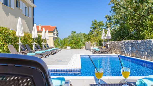 Stilvolle Ferienwohnung Mande 2 in der Villa am Meer auf Krk