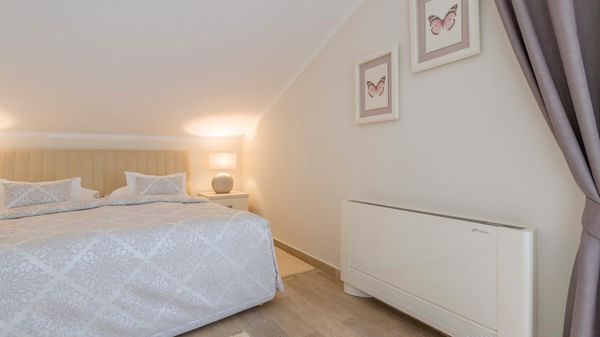 Elegante Ferienwohnung Mande 5 mit Meerblick in der Villa auf Krk
