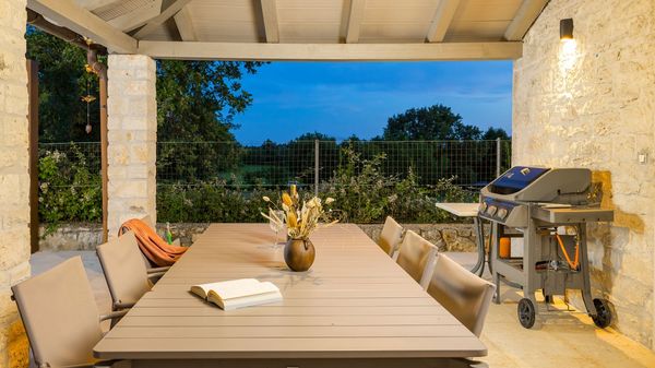 Casa Amalia - beautiful 2 bedroom villa with large pool