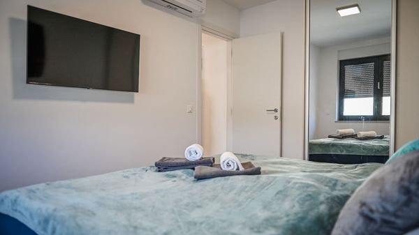 Apartman Blue Sea s pogledom na more i bazenom
