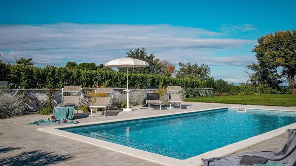 Apartman Blue Sea s pogledom na more i bazenom